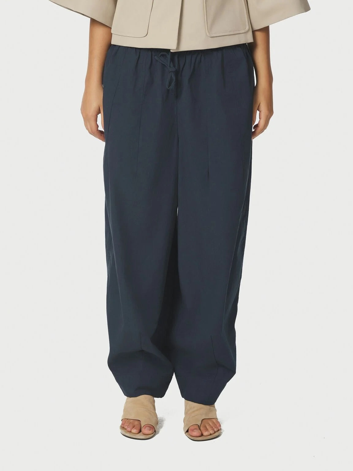 Neo Noir Prina C Damenhose aus Baumwollpopeline – Marineblau