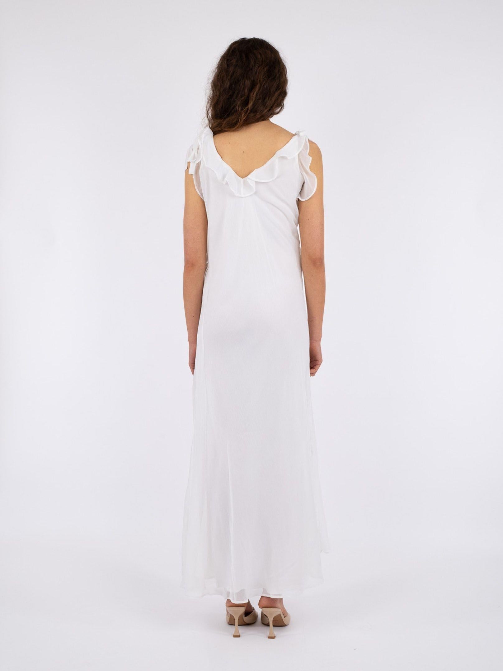 Neo Noir Dara Weißes Chiffon-Maxikleid mit V-Ausschnitt und Rüschen – Ärmellos | Damen