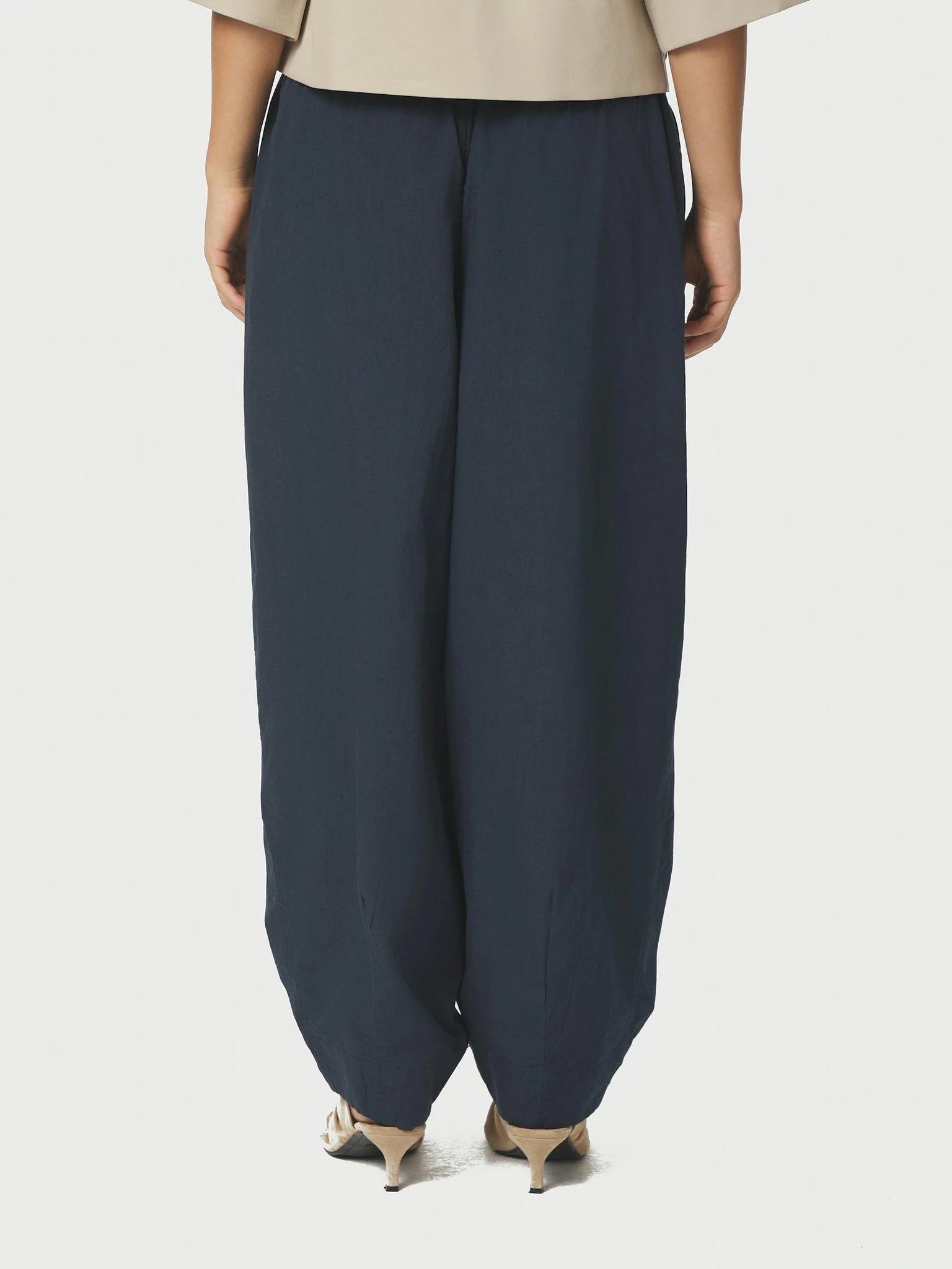 Neo Noir Prina C Navy Popeline Ballontrouser – Elastischer Bund mit Kordelzug | Damen