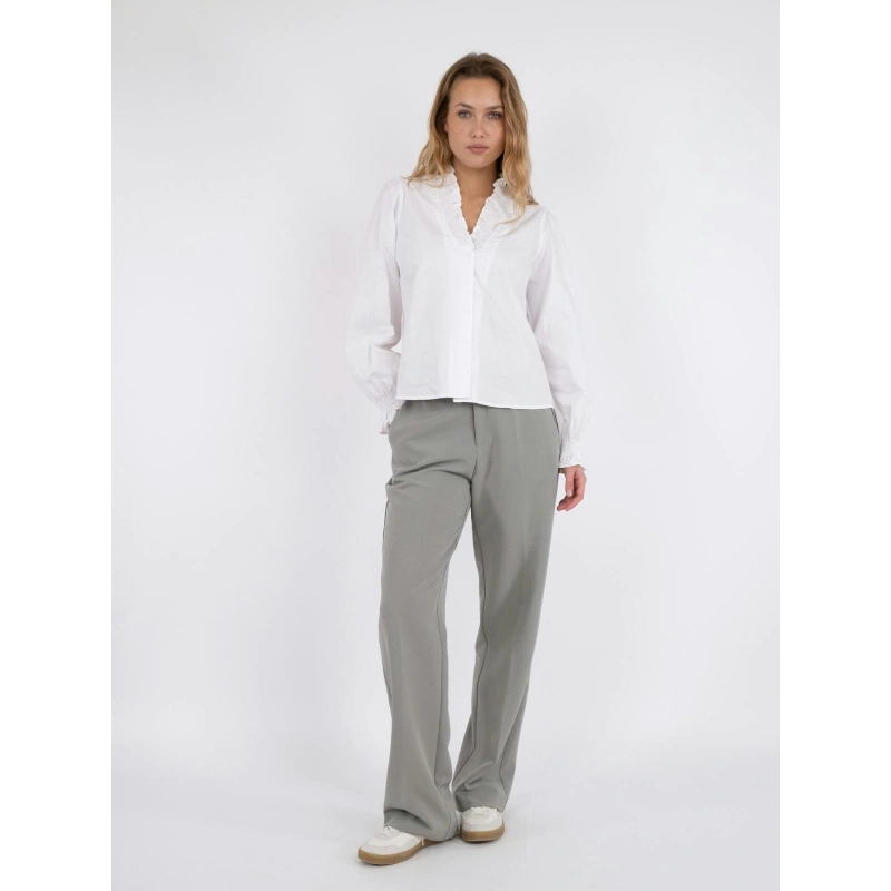 Neo Noir Briele Bluse mit Rüschenkragen – Gesmokte Ärmelbündchen Ballonärmel | Damen