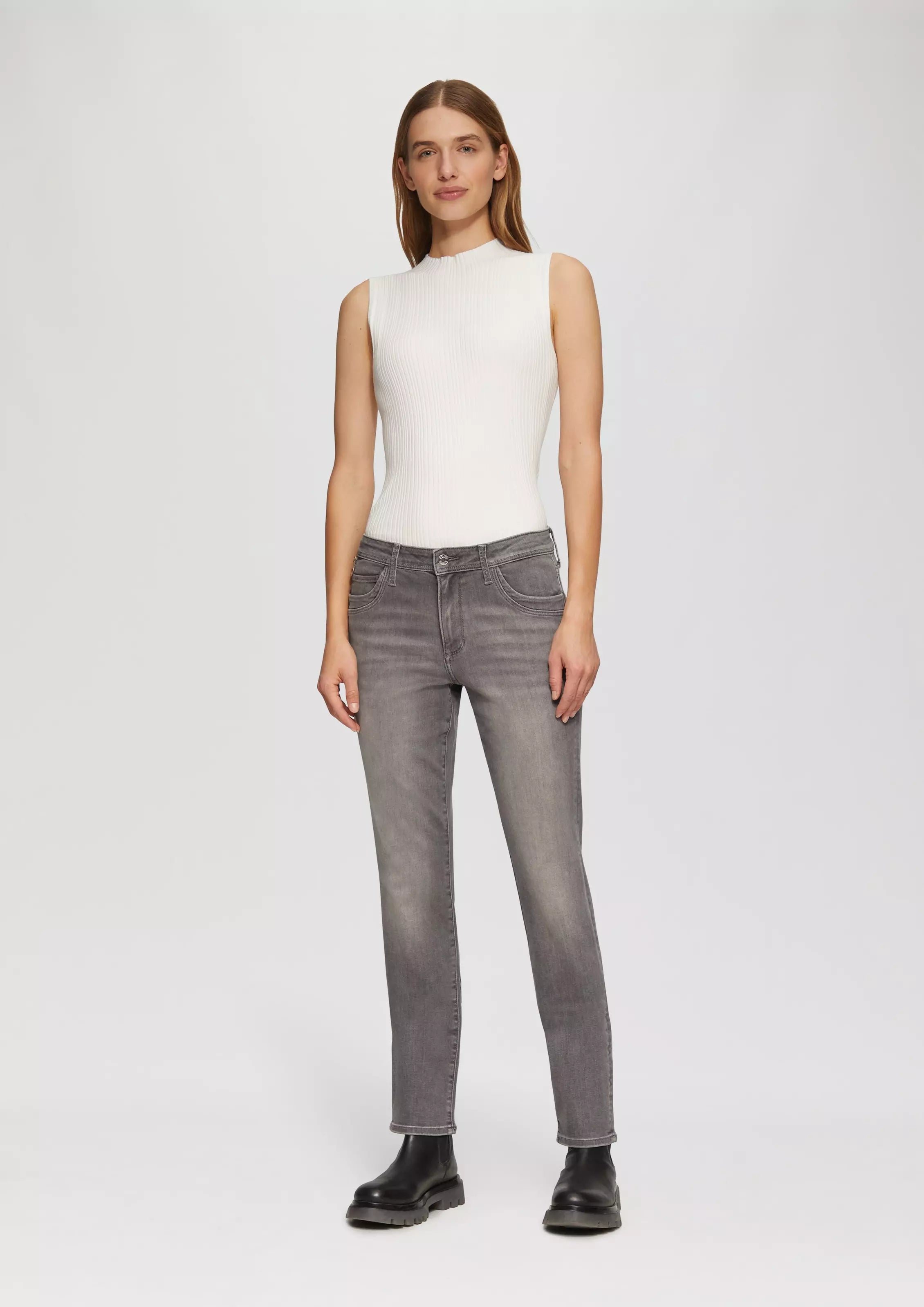 s.Oliver Betsy Slim-Fit Mid-Rise Jeans 