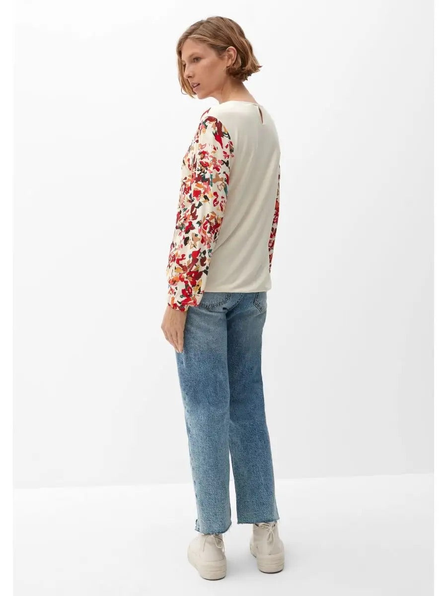 s.Oliver Bluse mit Herbstblumenmuster und Schlüssellochausschnitt am Rücken – Creme