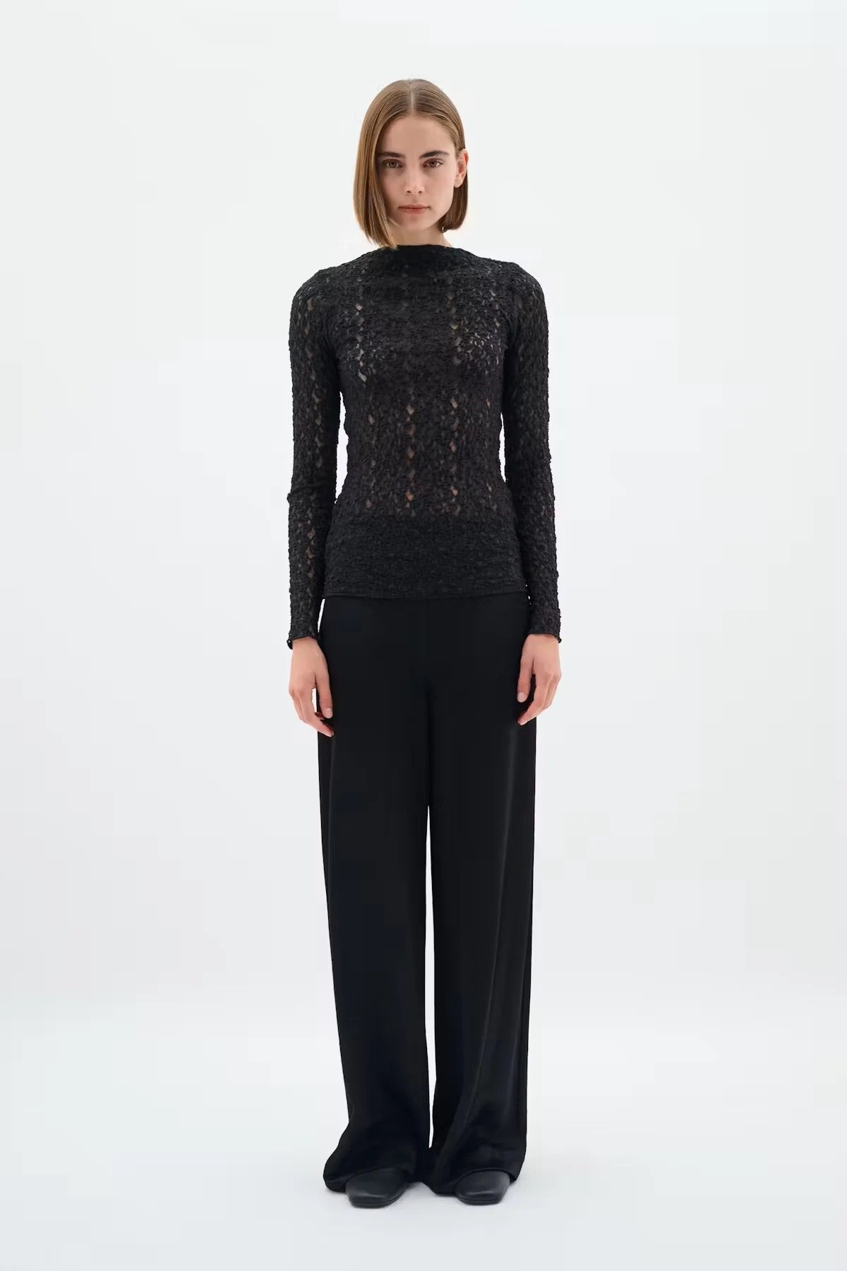 InWear Civah Stretch-Spitzentop – Schwarz, schmal geschnitten, U-Boot-Ausschnitt