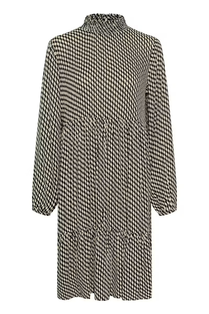 Kaffe KAamber Cream Black Geometric Cube Smocked High Neck Midi Dress – Lange Puffärmel, Stufenrüschensaum | Damen