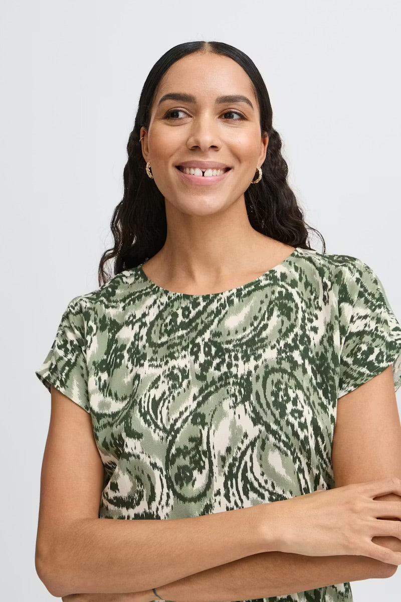 b.young BYMMJOELLA Kleid - Grünes Paisley-Muster
