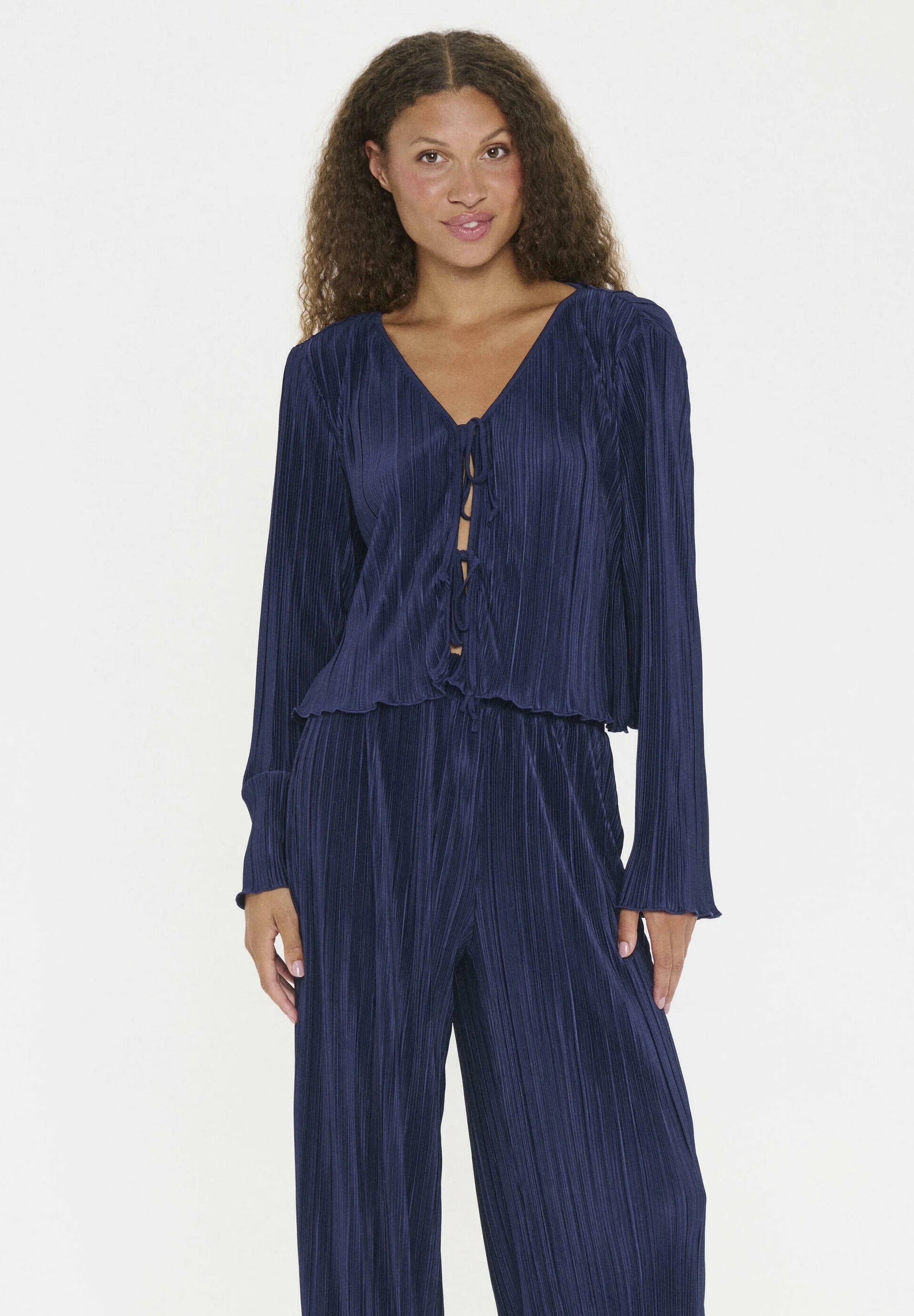 Saint Tropez ZUNISZ Faltenbluse mit Bindeband - Eclipse