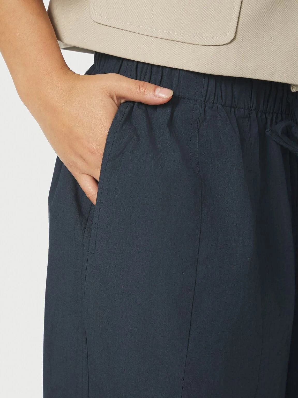 Neo Noir Prina C Damenhose aus Baumwollpopeline – Marineblau