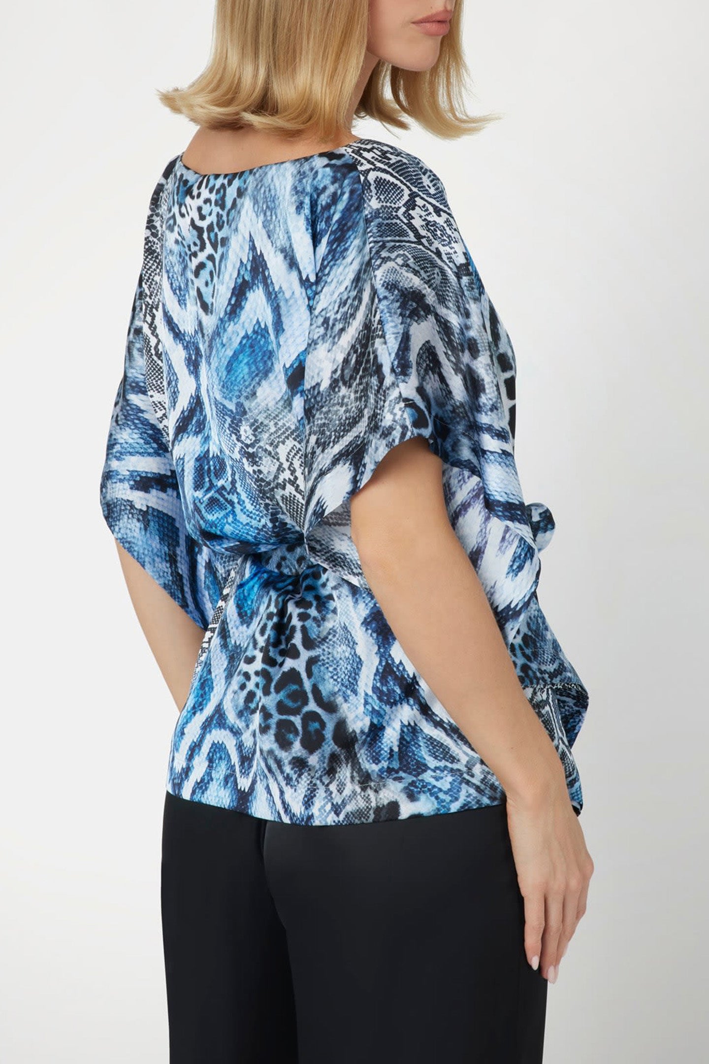 Marciano by GUESS Josette Kimono – Midnight Snake