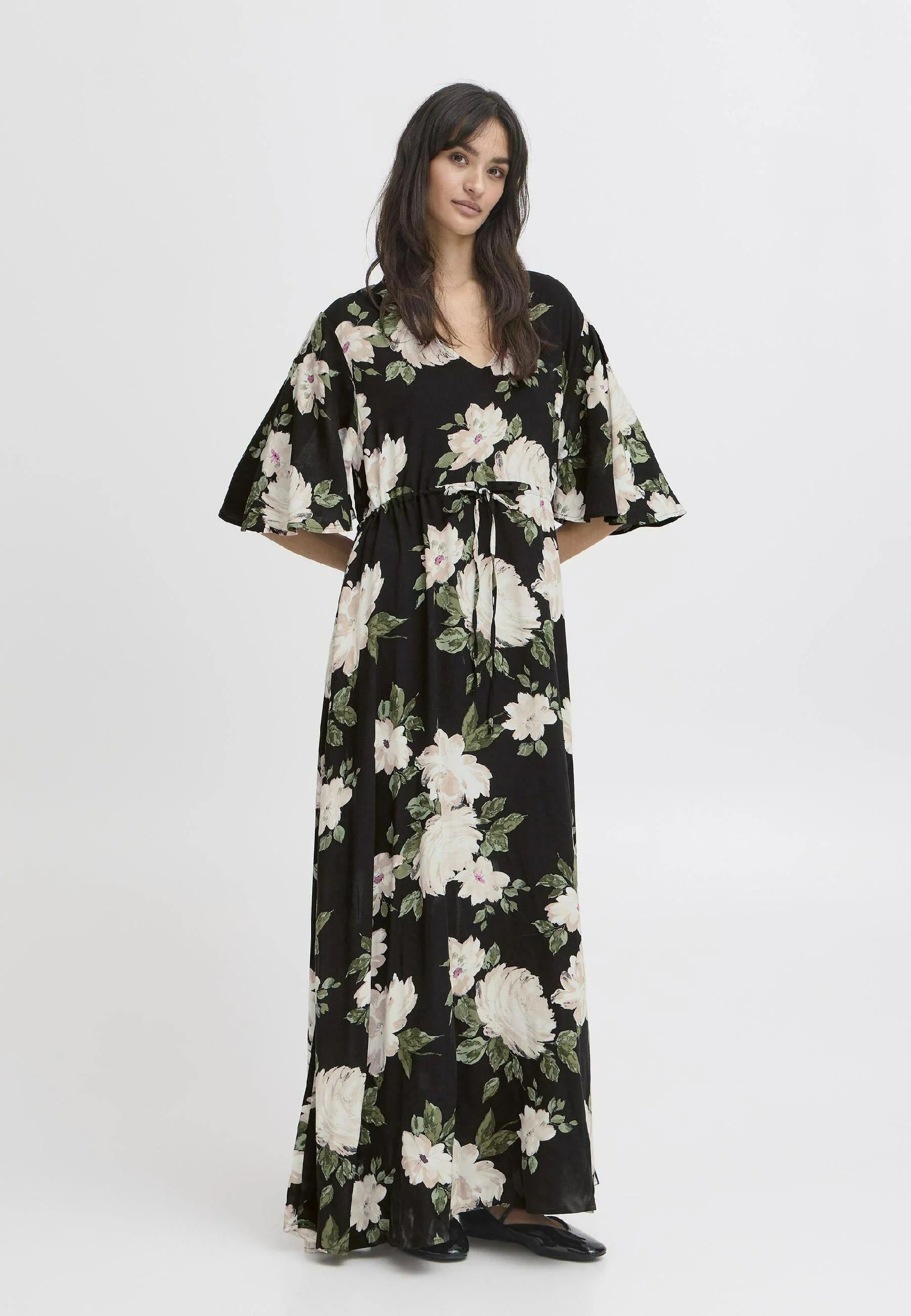 b.young BYMMJOELLA - Maxikleid - schwarze Rosen