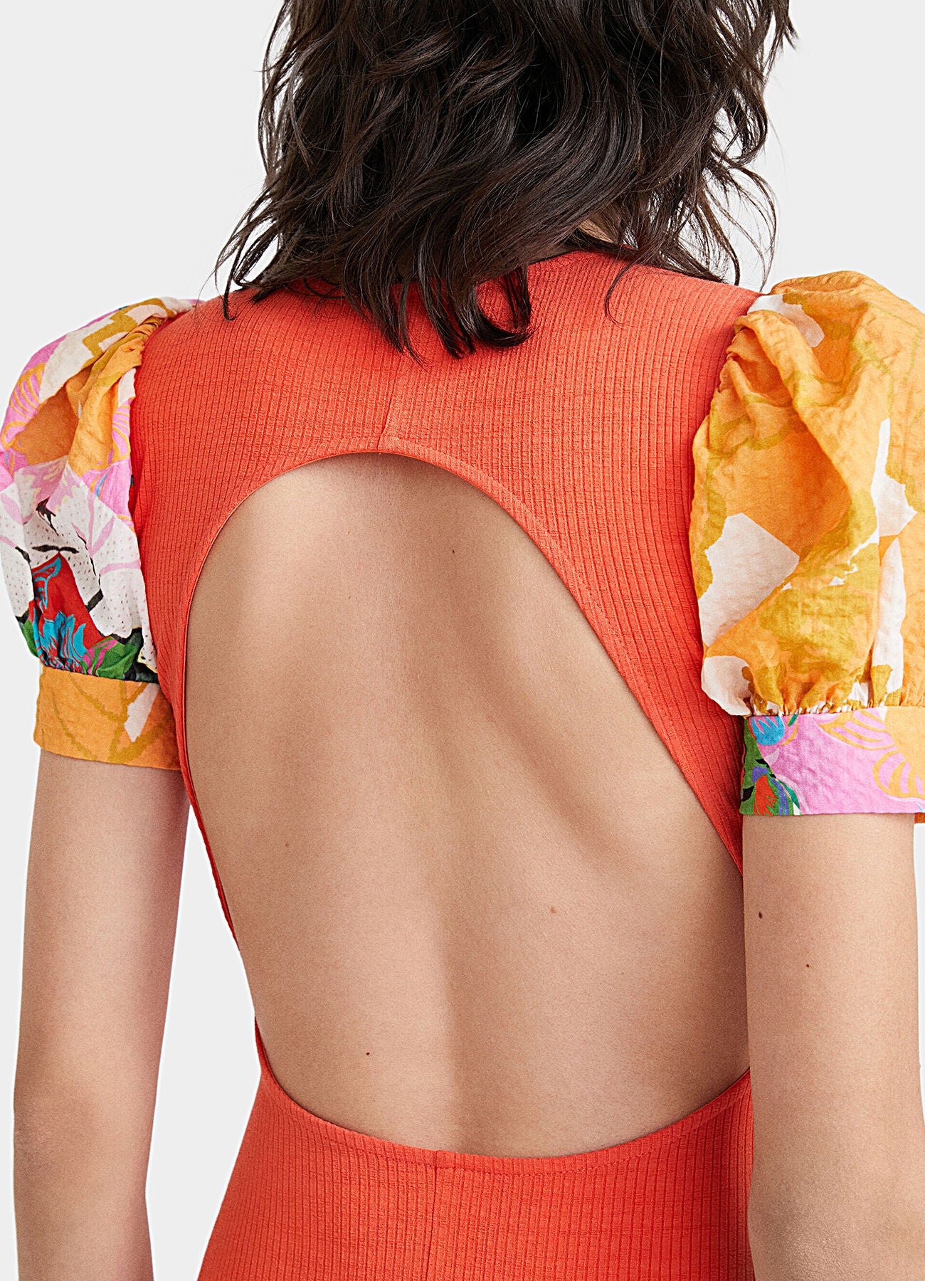 Desigual Geripptes Midi-Kleid mit offener Rückenpartie und floralen Puffärmeln – Orange