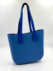 O bag Mini – blaue Handtasche mit tweedartigem Reißverschluss-Innenfutter