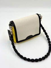 O bag Pocket Mini-Tasche – zitronengelber Taschenkörper, weiße Klappe, schwarzer Kettenriemen