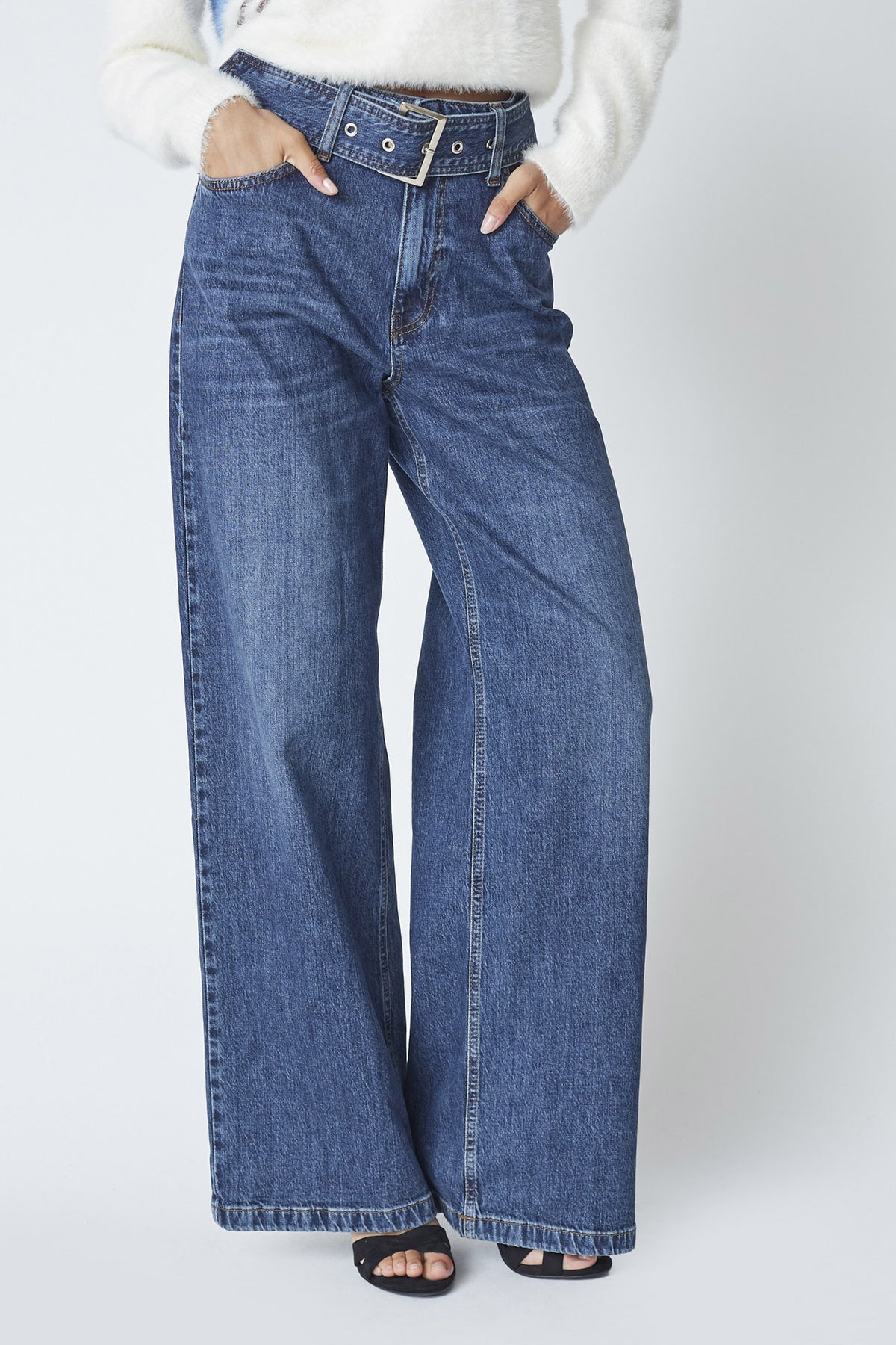 Co'couture Rumi CC Wide-Leg-Jeans mit Gürtel – dunkler Denim