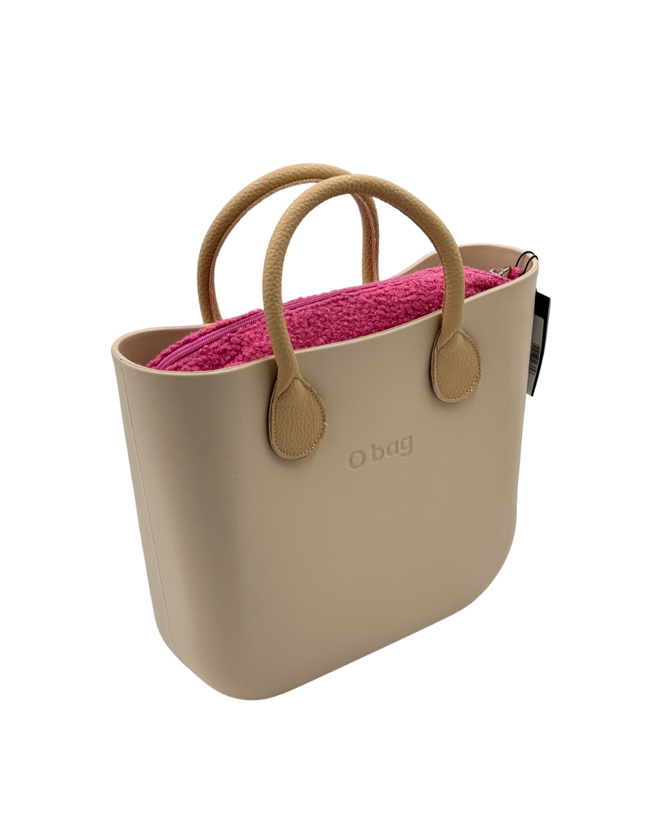 O bag Mini – Cream Tote-Tasche mit Kamel-Henkeln & pinkfarbenem Innenraum