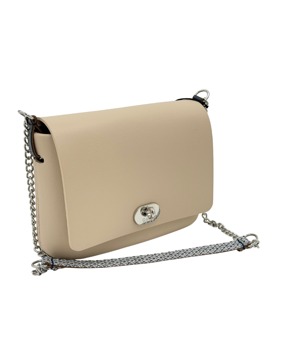 O bag Opocket – Umhängetasche Sandbeige mit silberner Kettenriemen