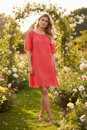 Sorbet Milea schulterfreies Kleid mit Lochstickerei – Korallenrosa