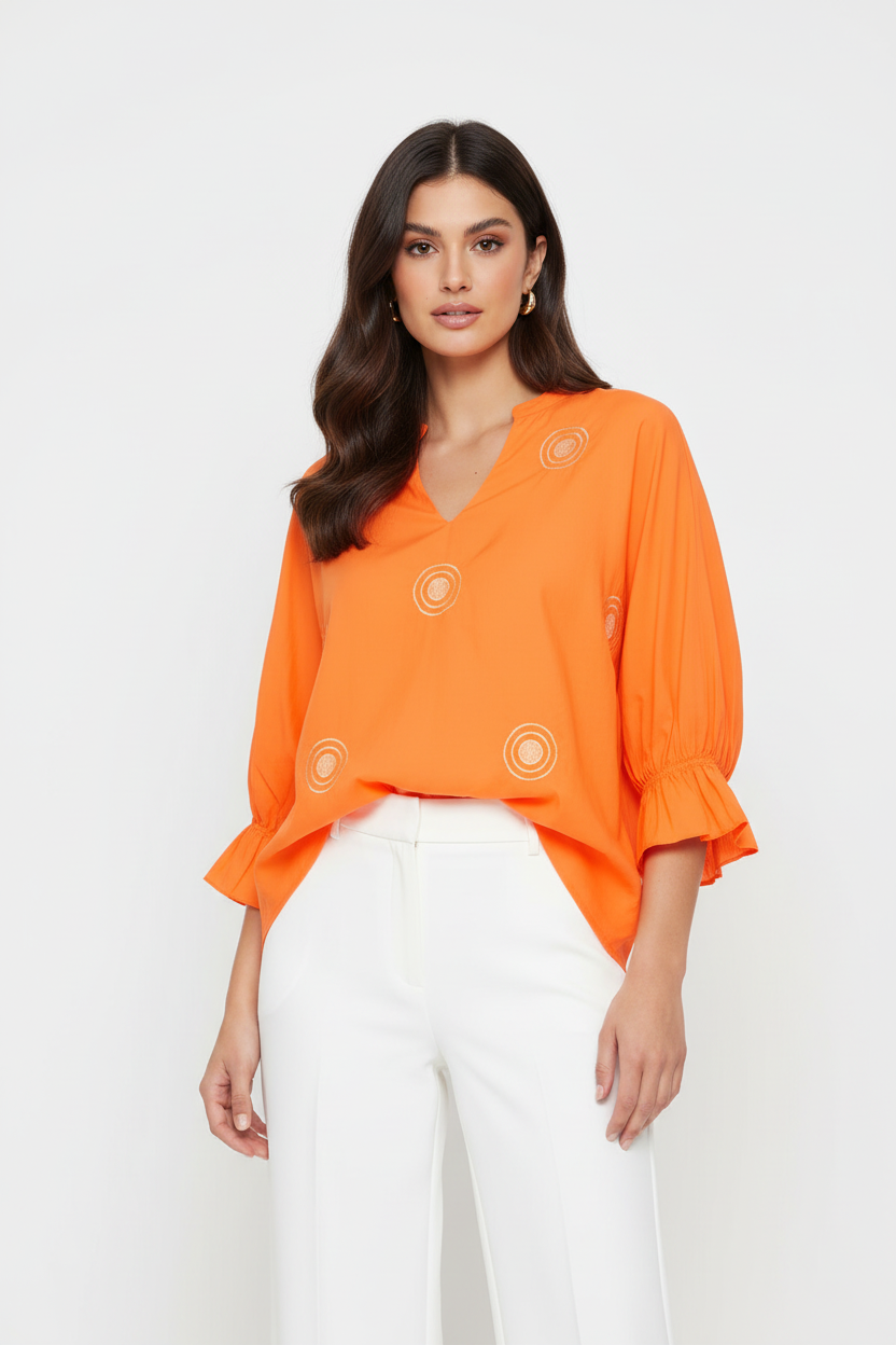 Sorbet Gilsa bestickte Bluse mit V-Ausschnitt in Mandarinenorange