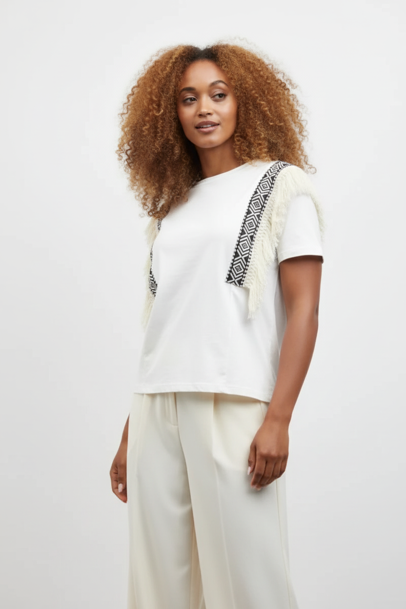 Sorbet Santi T-Shirt mit geometrischem Besatz und Fransen
