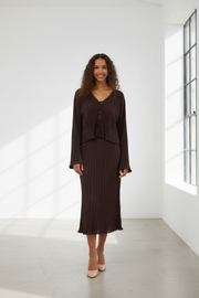 ZuniSZ Pleated Cardigan - Lifestyle Full Body