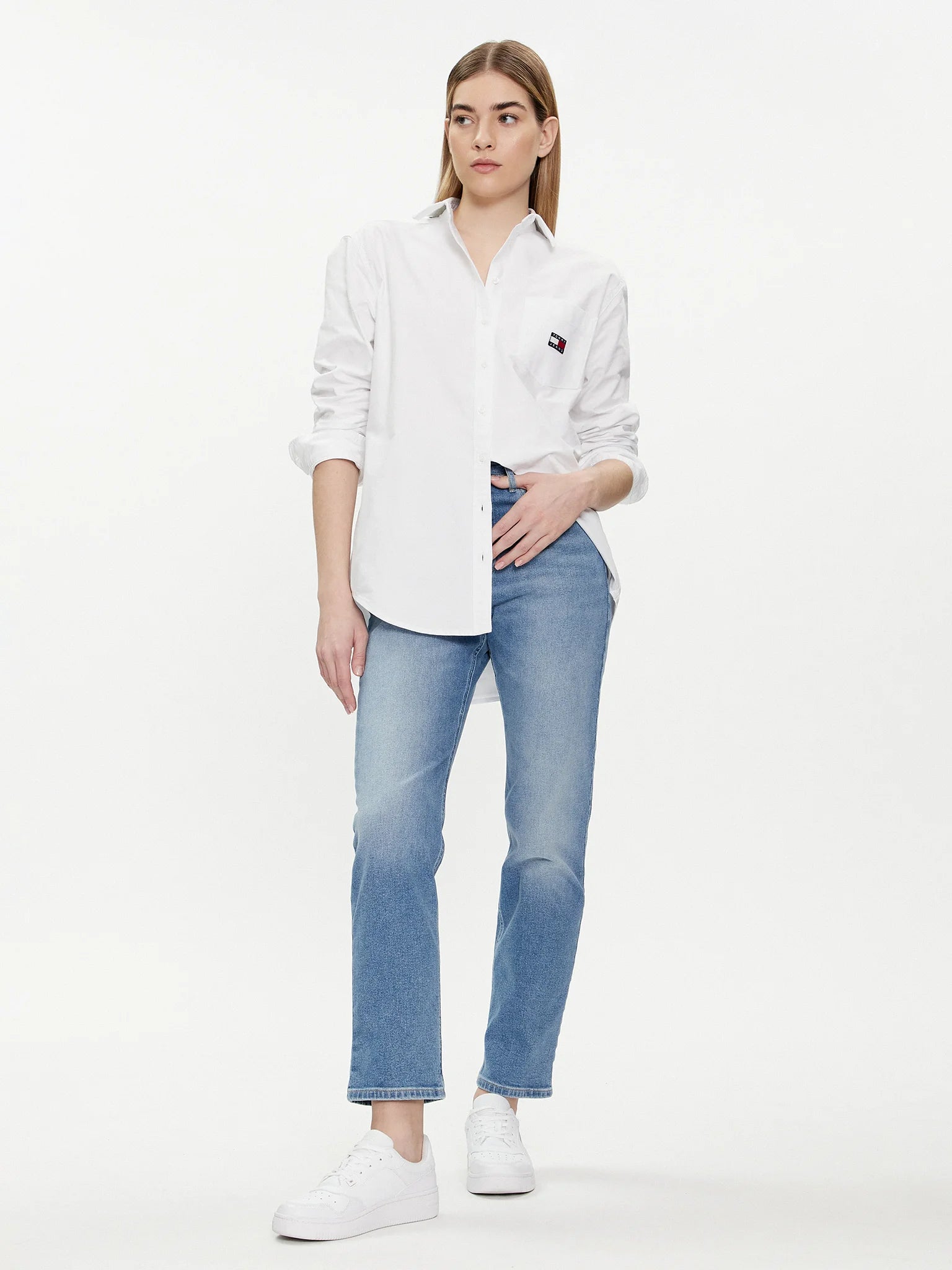 Tommy Jeans Damenjeans Julie (DW0DW17615) in Blau – Straight Fit