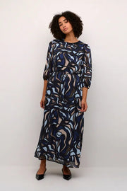 Kaffe Curve KCMarga Blue Grey Abstract Graphic Maxikleid – Rundhalsausschnitt Bindegürtel 3/4 Puffärmel | Damen